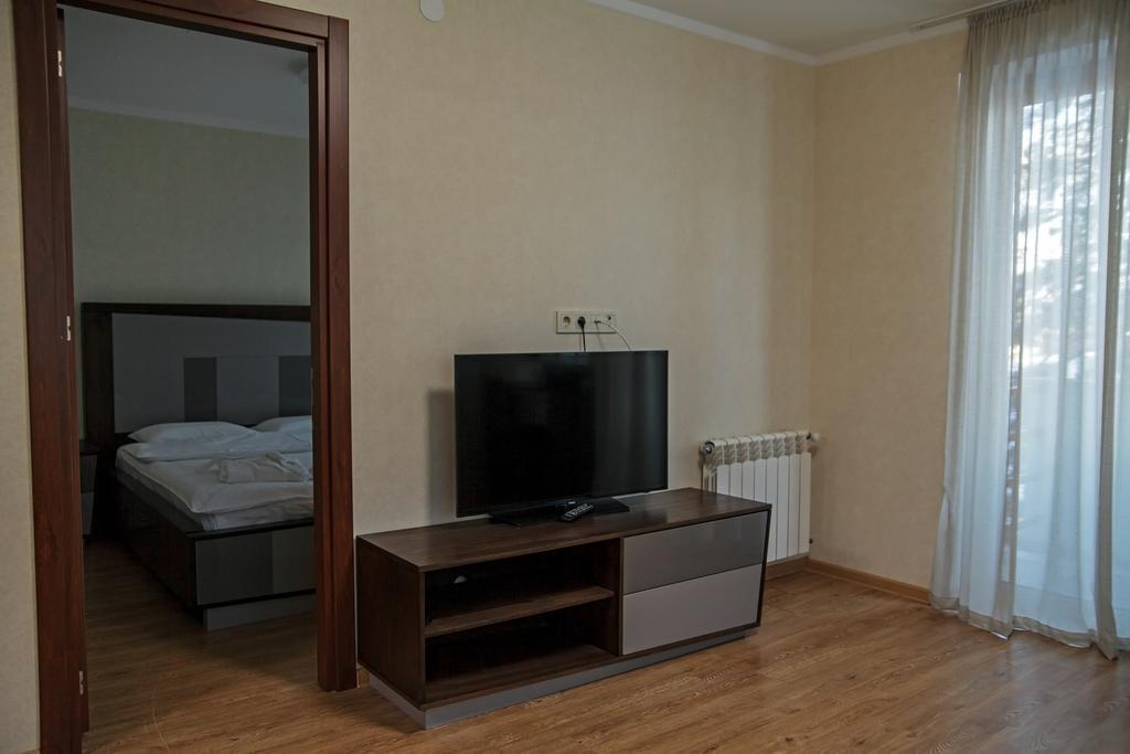 Orbi Palace Aparthotel Bakuriani Exterior photo